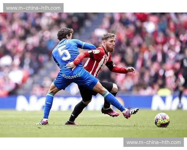 赫罗纳1-1绝平比利亚雷亚尔,斯图亚尼第94分钟点球救主。 赫罗纳1-1绝平比利亚雷亚尔,斯图亚尼第94分钟点球救主。