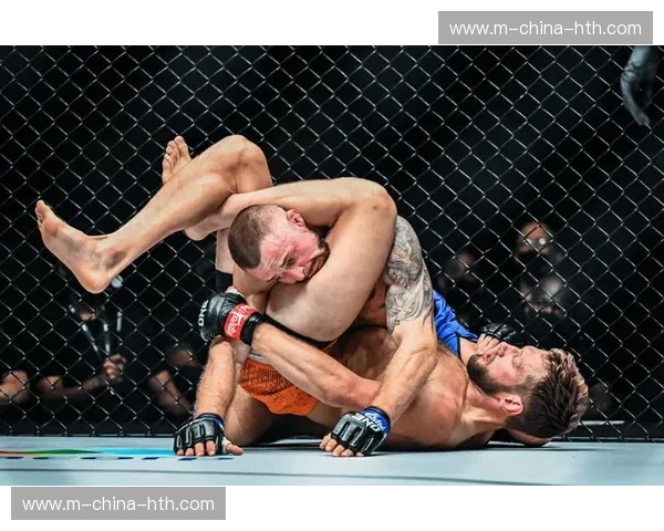 雅各布·维克拉茨第三回合断头台降服胜穆因·加富罗夫，收获UFC格斗之夜266最佳表现花红